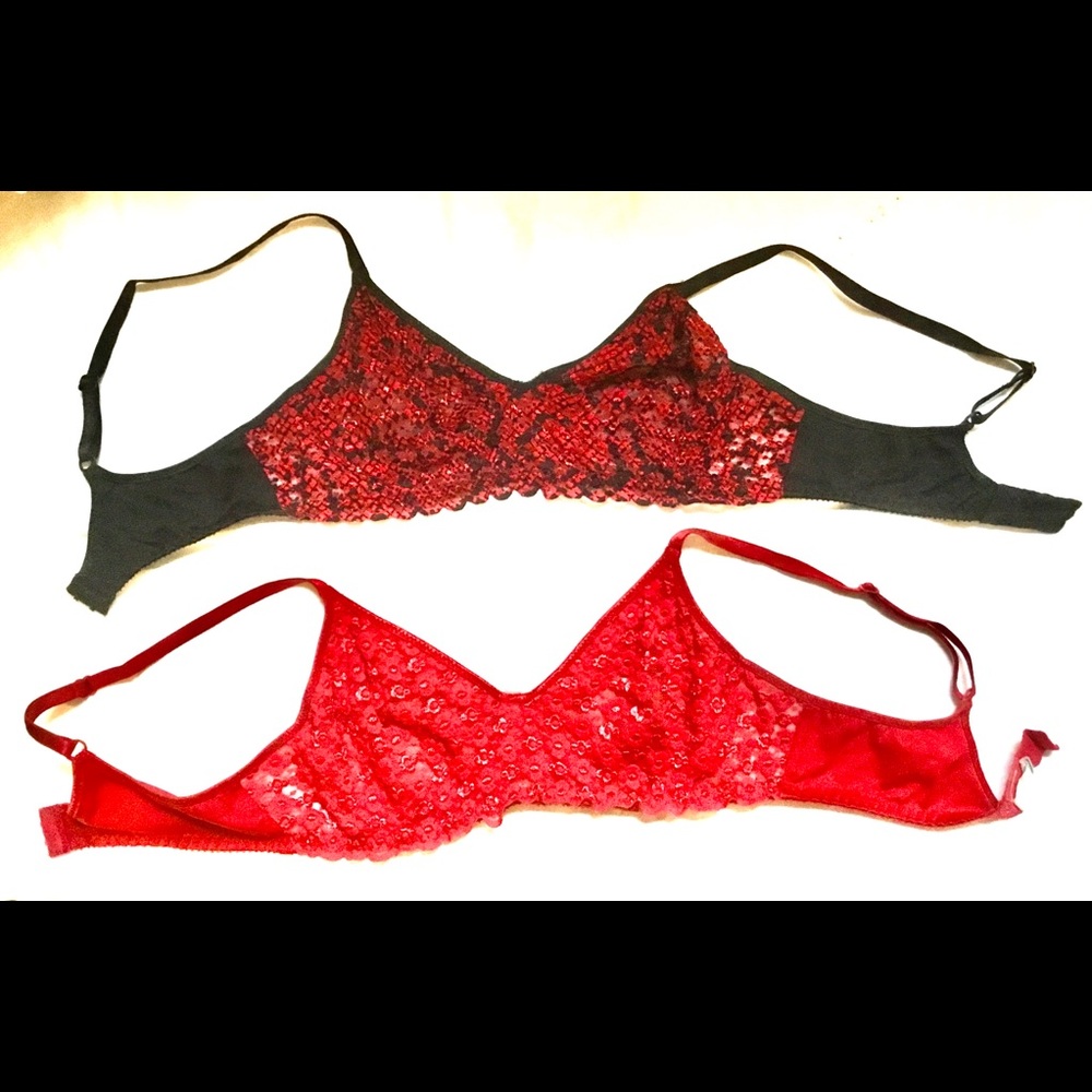 2 Olga bras 36 B
